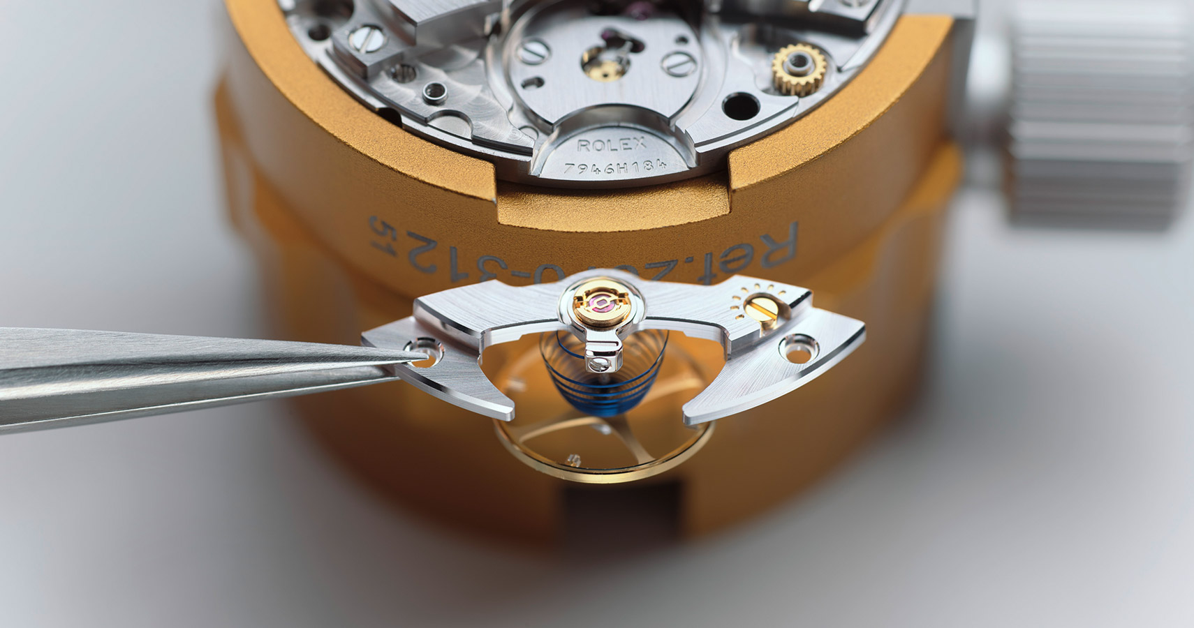 rolex-servicing-procedure-assembly-lubrication-of-the-movement_portrait