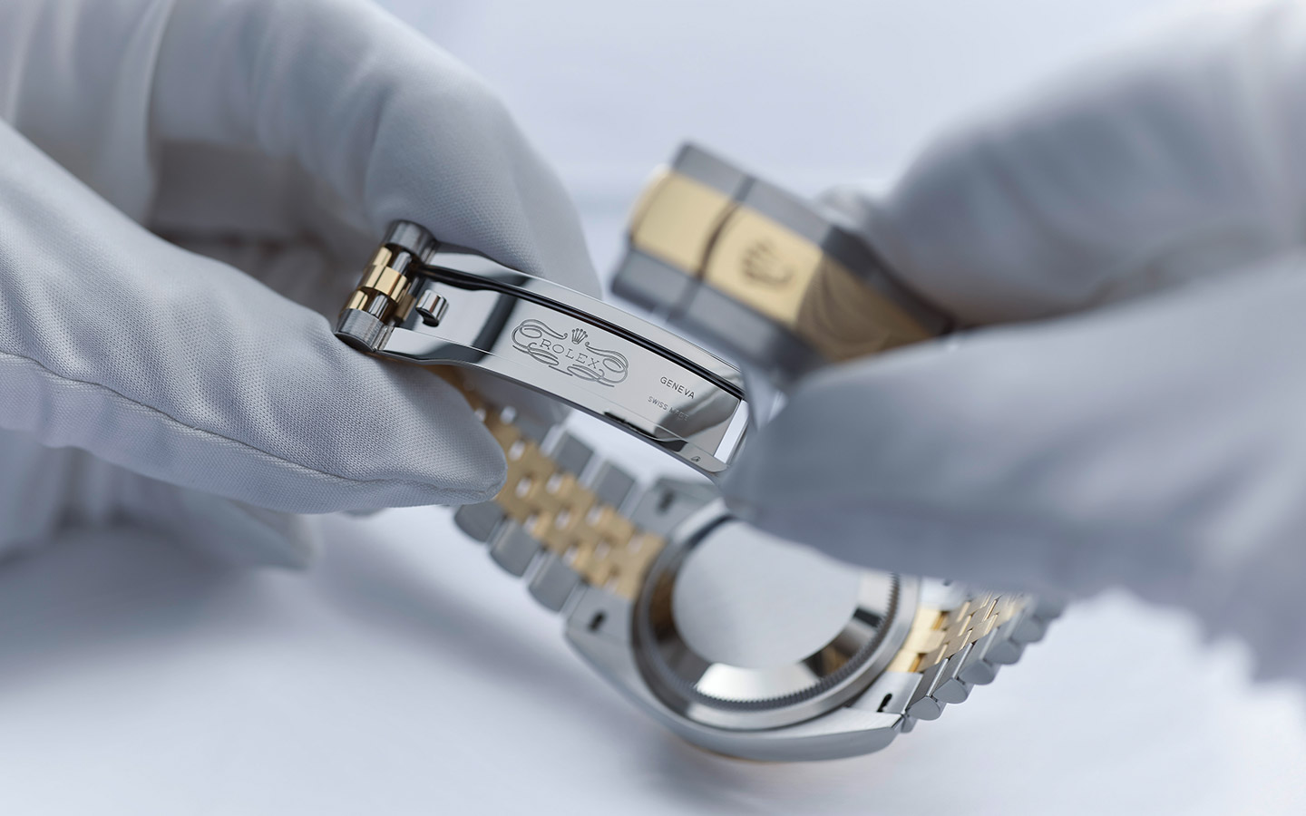 rolex-servicing-procedure-final-control_portrait