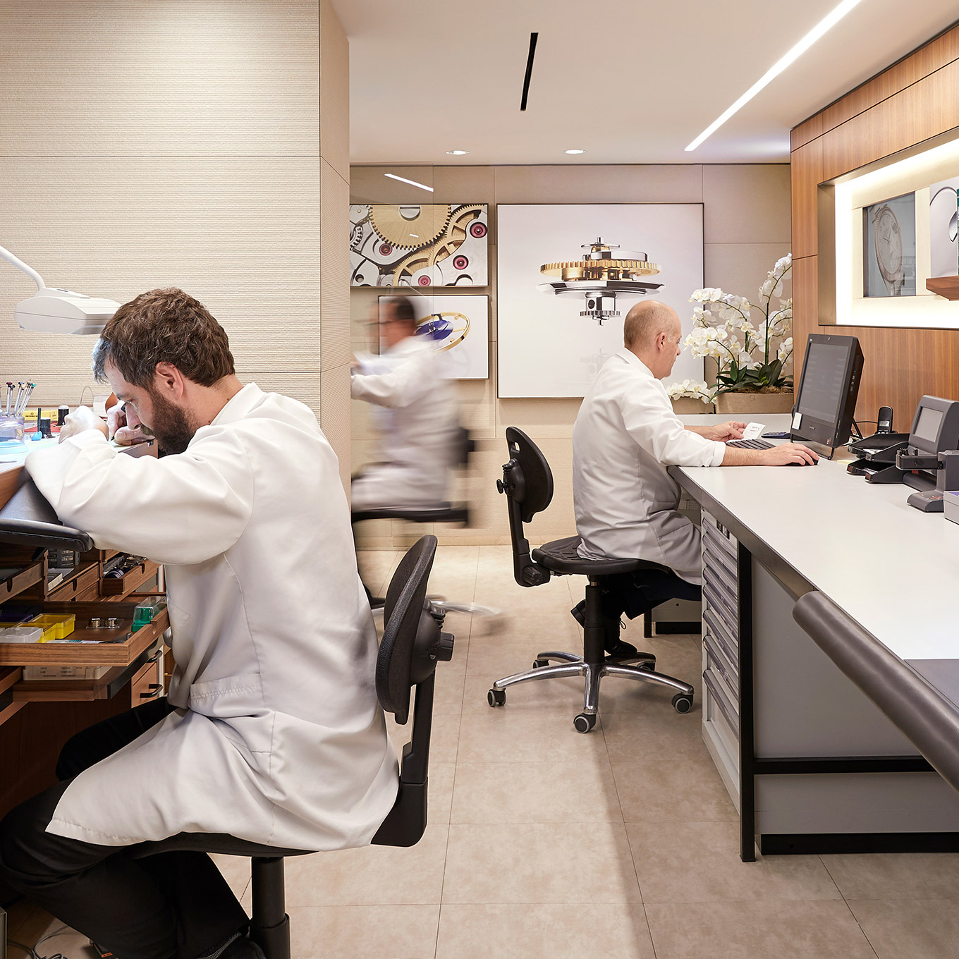 servicing-your-rolex-your-authorized-service-centre_portrait